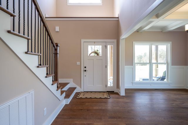 7679 Sir Anderson Court, Ooltewah, TN 37363