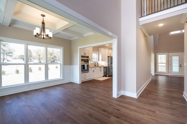 7679 Sir Anderson Court, Ooltewah, TN 37363