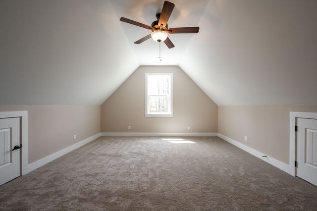 7679 Sir Anderson Court, Ooltewah, TN 37363