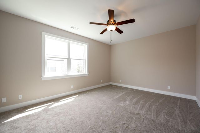 7679 Sir Anderson Court, Ooltewah, TN 37363