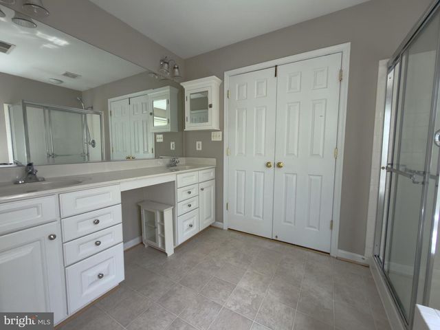 1929 MELVOR LN, Winchester, VA 22601