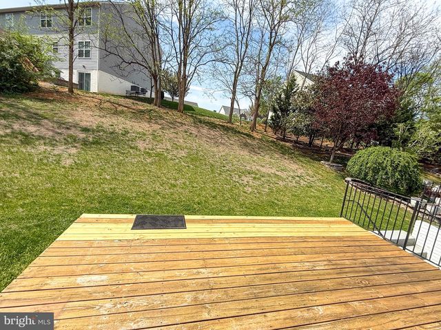 1929 MELVOR LN, Winchester, VA 22601