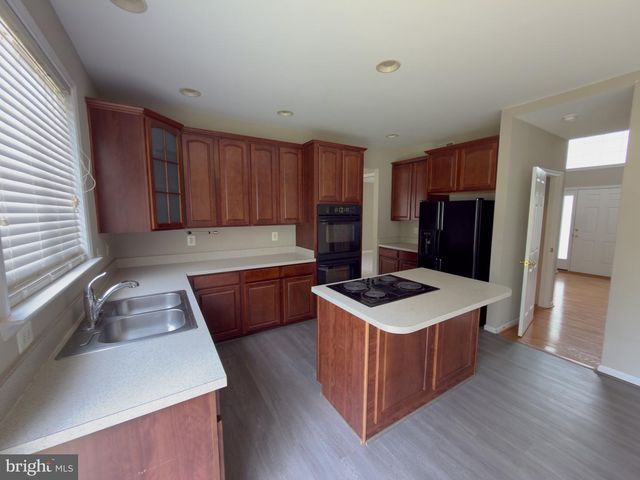 1929 MELVOR LN, Winchester, VA 22601