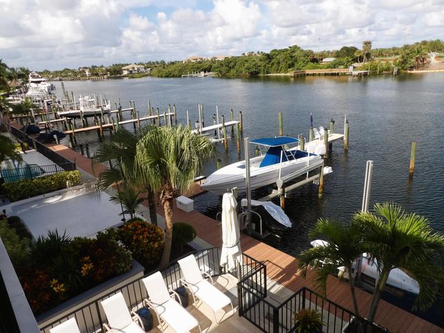 13348 Mangrove Isle Drive, Palm Beach Gardens, FL 33410