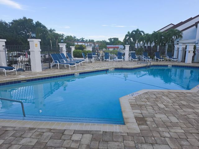 13348 Mangrove Isle Drive, Palm Beach Gardens, FL 33410