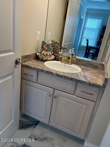 3462 E Lisbon Avenue, Toms River, NJ 08753