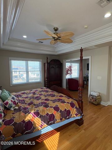 3462 E Lisbon Avenue, Toms River, NJ 08753