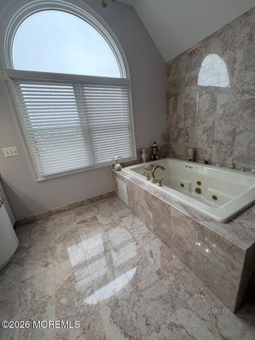 3462 E Lisbon Avenue, Toms River, NJ 08753