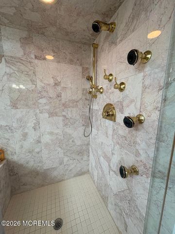 3462 E Lisbon Avenue, Toms River, NJ 08753