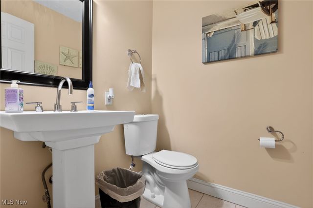 963 Morningstar Drive, Akron, OH 44307