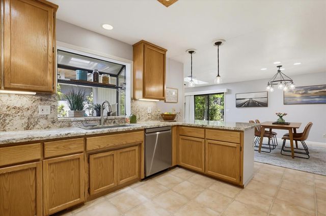 12808 Lake Wildwood Dr, Penn Valley, CA 95946
