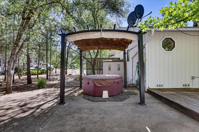 12808 Lake Wildwood Dr, Penn Valley, CA 95946