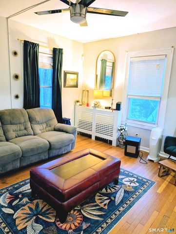 100 7th Street, Norwich, CT 06360