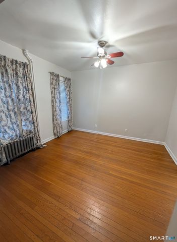 100 7th Street, Norwich, CT 06360