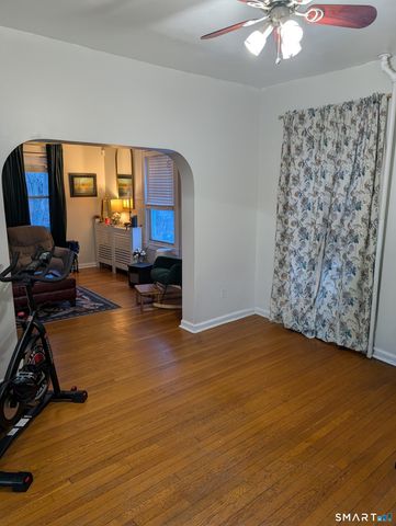 100 7th Street, Norwich, CT 06360