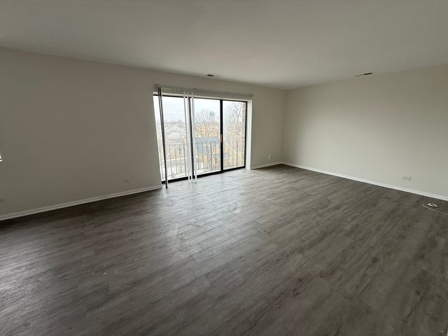2300 N Harlem Avenue 404, Elmwood Park, IL 60707