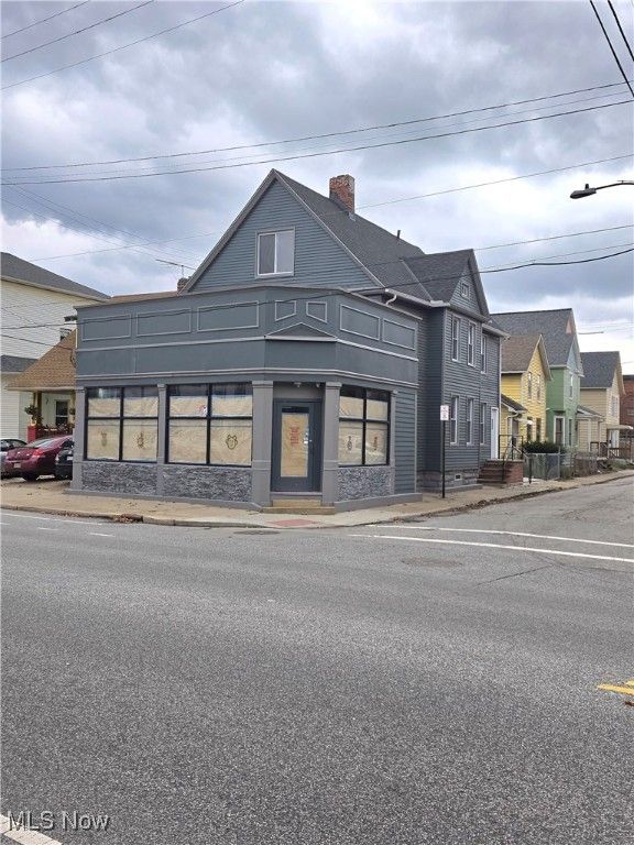 3038 Scranton Road, Cleveland, OH 44113