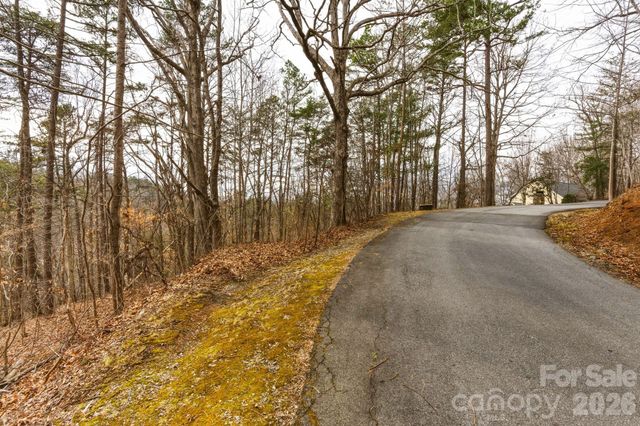 99999 Hawk View Drive 7, Asheville, NC 28804