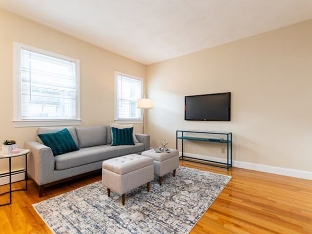 284 Melrose Street A, Newton, MA 02466