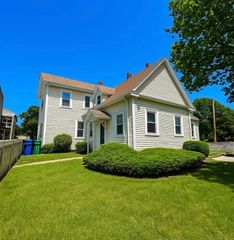 284 Melrose Street A, Newton, MA 02466