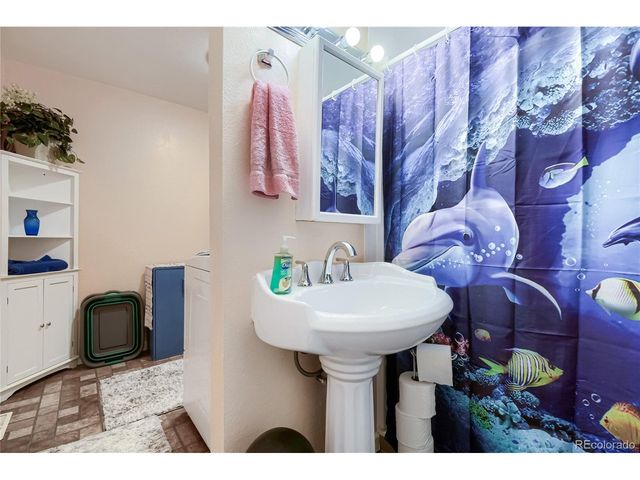 180 N 9th Ave, Brighton, CO 80601