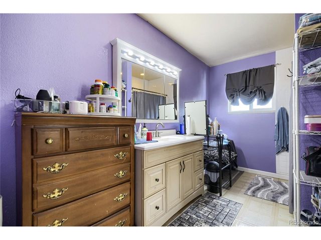 180 N 9th Ave, Brighton, CO 80601