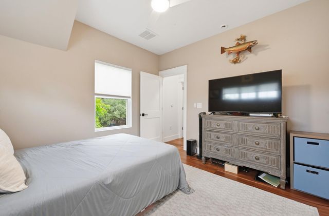 105 Elkhart ST 3, Austin, TX 78702