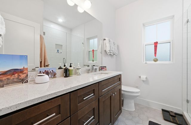 105 Elkhart ST 3, Austin, TX 78702