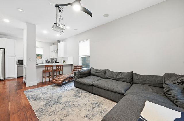 105 Elkhart ST 3, Austin, TX 78702