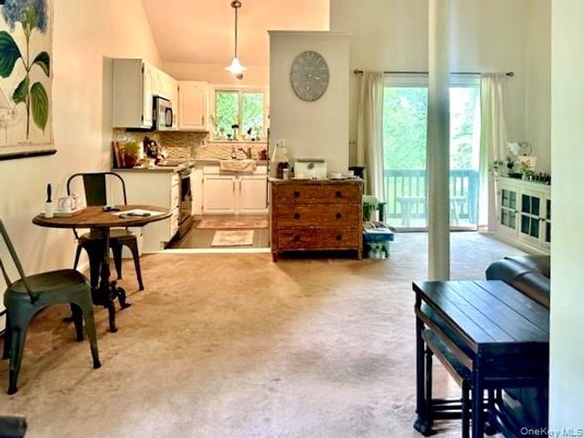 8 Sunset Drive, Bedford Hills, NY 10507