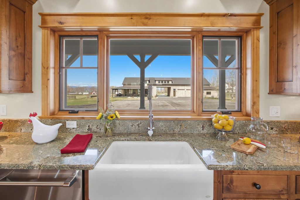 351 Ogden Lane, Hamilton, MT 59840 photo 20