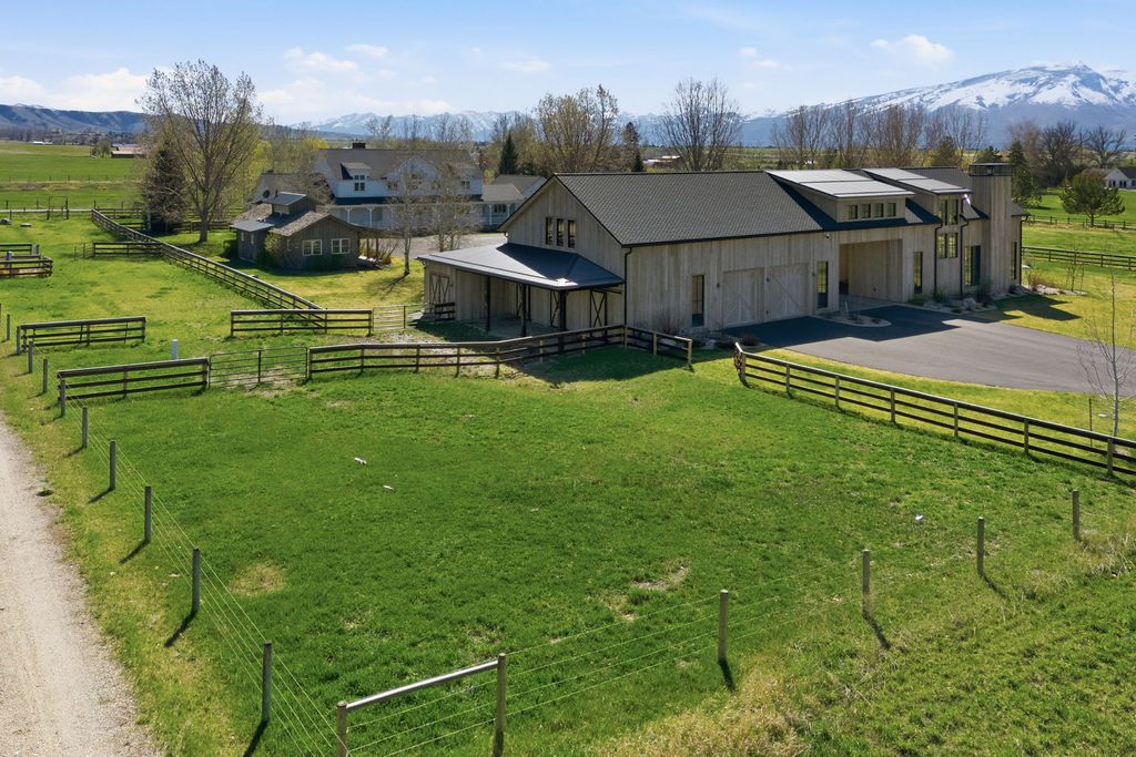 351 Ogden Lane, Hamilton, MT 59840 photo 7