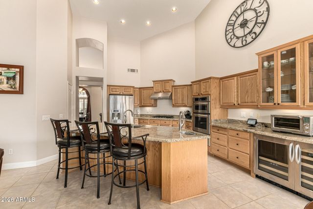 3833 N DESERT OASIS Circle, Mesa, AZ 85207