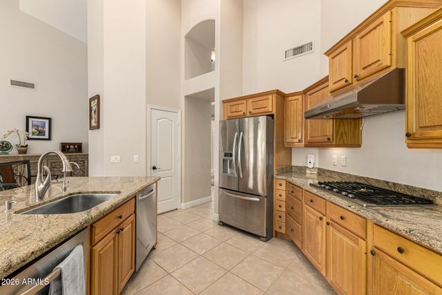 3833 N DESERT OASIS Circle, Mesa, AZ 85207