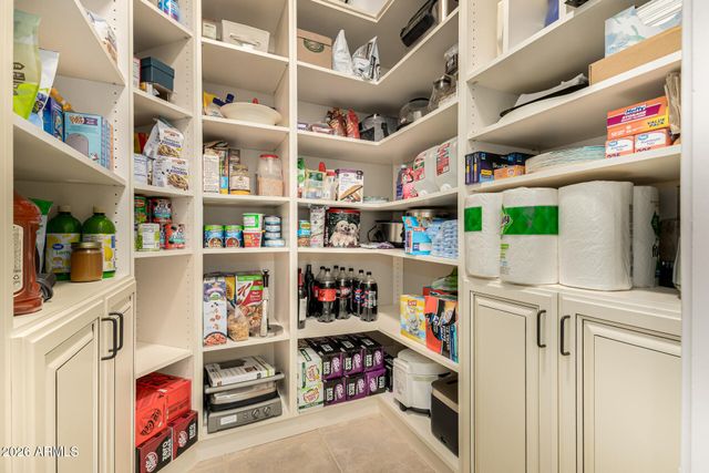 3833 N DESERT OASIS Circle, Mesa, AZ 85207