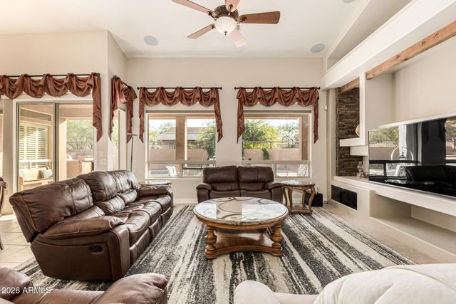 3833 N DESERT OASIS Circle, Mesa, AZ 85207