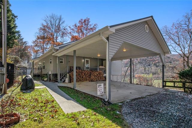 2226 Layson Road, Hiawassee, GA 30546