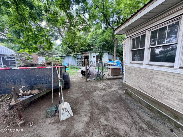 5290 Alabama Street, Graceville, FL 32440