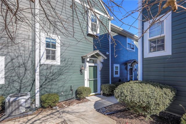 903 W 41ST Place, Kansas City, MO 64111