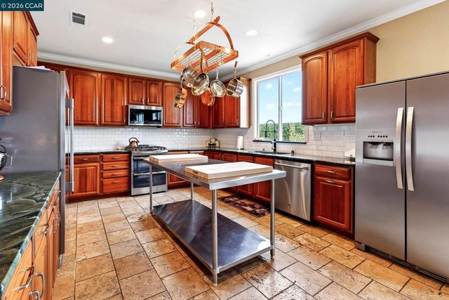 41 41 Galveston Bay Ct, Pittsburg, CA 94565