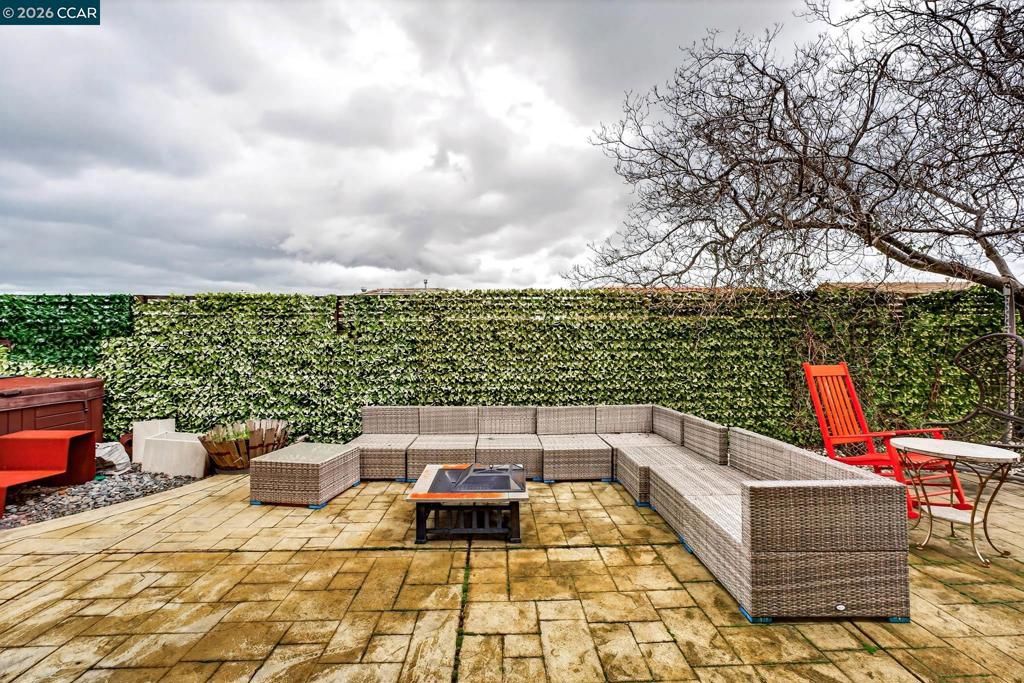 Image 34 of property listing at 41 41 Galveston Bay Ct, Pittsburg, CA 94565