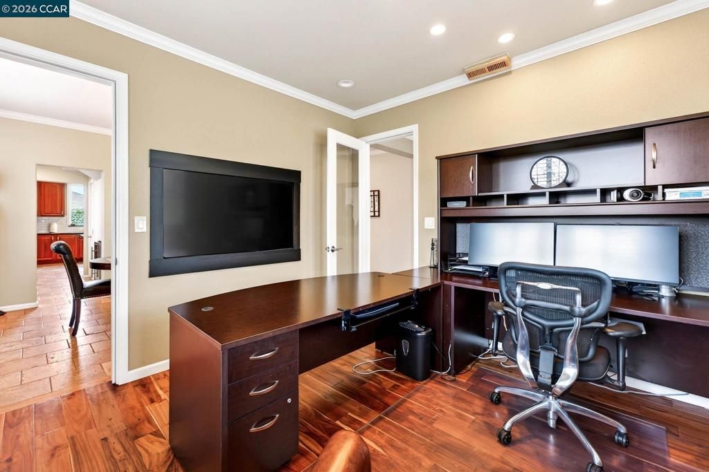 Image 6 of property listing at 41 41 Galveston Bay Ct, Pittsburg, CA 94565