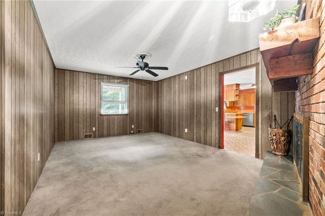 241 Oak Lane, Wilkesboro, NC 28697