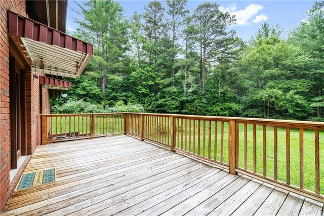 241 Oak Lane, Wilkesboro, NC 28697