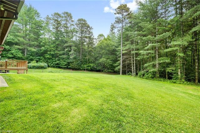 241 Oak Lane, Wilkesboro, NC 28697
