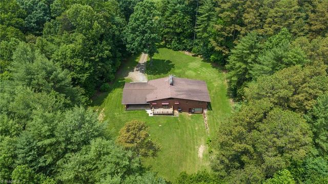 241 Oak Lane, Wilkesboro, NC 28697