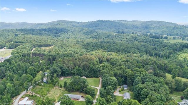 241 Oak Lane, Wilkesboro, NC 28697