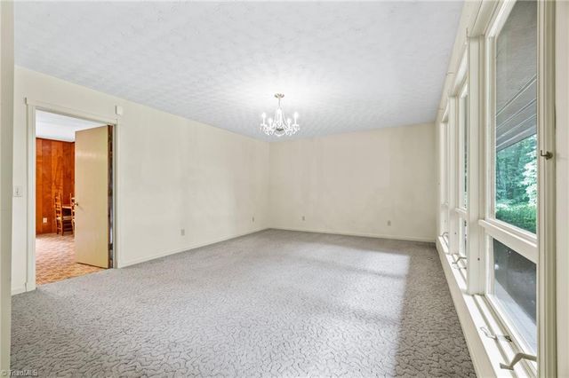 241 Oak Lane, Wilkesboro, NC 28697