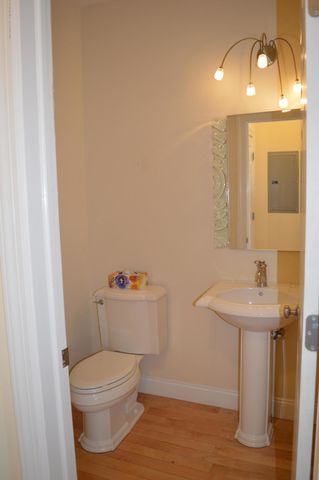 606 Park Avenue, Port Monmouth, NJ 07758