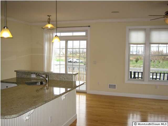 606 Park Avenue, Port Monmouth, NJ 07758